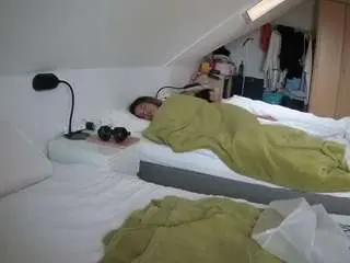 Camsoda Live Sex Cam of voyeurcam-julmodels-bed-4
