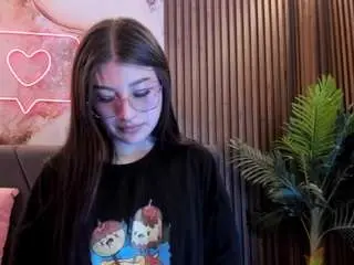 Camsoda Watch Live Sex Cams of neftis-tay