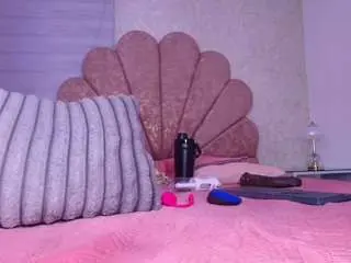 Camsoda Nude Webcam of gaby-leonnn