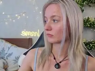 Camsoda Watch Live Sex Cams of elvinabrowning
