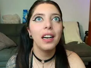 Camsoda Nude Webcam of love-sharol