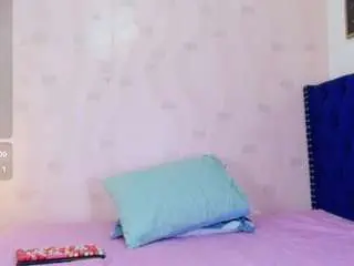 Camsoda Adult Webcams of petitelittleebonyy