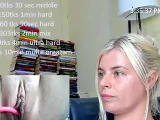 Camsoda Best live sex cam show of queenofthenighttt