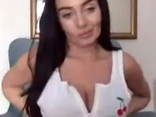 Camsoda Free Porn Cam of sensuallstella