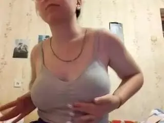 adrienefrock from camsoda