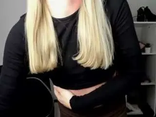Camsoda Sex Cam of evelynblond