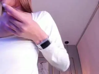 Camsoda Live Sex Cam of viky-petitee