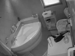 voyeurcam-julmodels-bath-1st-2 from camsoda