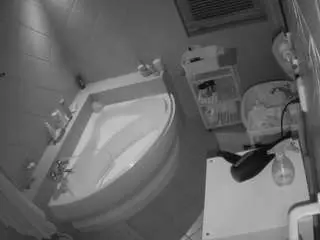 Camsoda Sex Chat of voyeurcam-julmodels-bath-1st-2