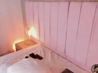 hillary-collins from camsoda