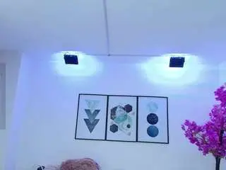 Camsoda Nude Webcam of tamaragrays