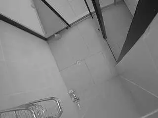 Camsoda Free Porn Cam of voyeurcam-jb-shower-2