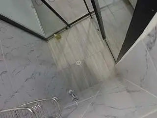 Camsoda Private Sex Chat of voyeurcam-jb-shower-2