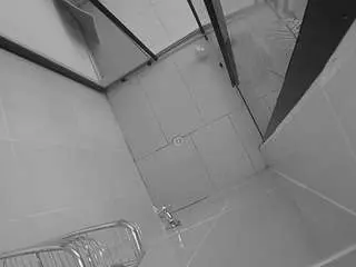 Camsoda Nude Webcam of voyeurcam-jb-shower-2