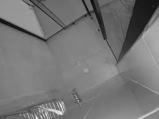 Camsoda Private Sex Chat of voyeurcam-jb-shower-2