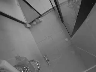 Camsoda Nude Webcam of voyeurcam-jb-shower-2