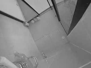 Camsoda Free Porn Cam of voyeurcam-jb-shower-2