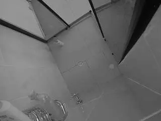 Camsoda Nude Webcam of voyeurcam-jb-shower-2