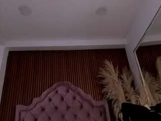 Camsoda Sex Chat of vaiolet-hot