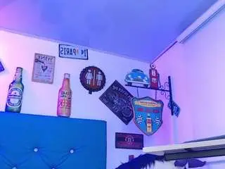 Camsoda Watch Live Sex Cams of lili-and-breazer