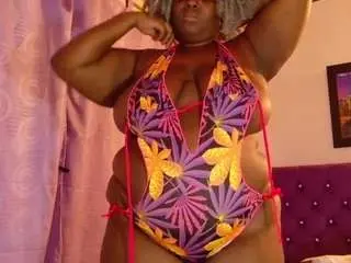 Camsoda Adult Webcam of black-pussydoll