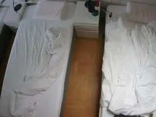 Camsoda Adult Webcams of voyeurcam-julmodels-bed-5