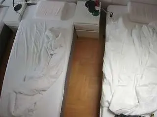 Camsoda Free Porn Cam of voyeurcam-julmodels-bed-5