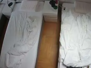 Camsoda Adult Webcams of voyeurcam-julmodels-bed-5