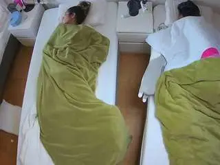 Camsoda Private Sex Chat of voyeurcam-julmodels-bed-5