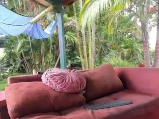 Camsoda Free Porn Cam of alicemrtnz