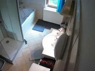 voyeurcam-julmodels-bath-2nd-2 from camsoda