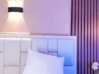 Camsoda Watch Live Sex Cams of avymilton
