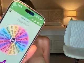 queenjayj from camsoda