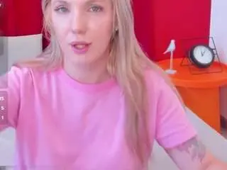 Camsoda Live Sex Cam of fluffymonica