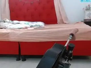 laurahorny from camsoda