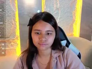 Camsoda Live Sex Cam of roxane-luxeh