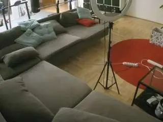 Camsoda Live Sex Cam of voyeurcam-julmodels-living-3