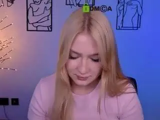 Camsoda Live Sex of playful-sophie