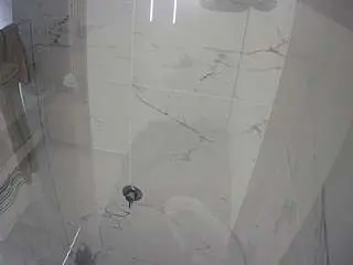 Camsoda Sex Chat of voyeurcam-casa-salsa-bathroom-11