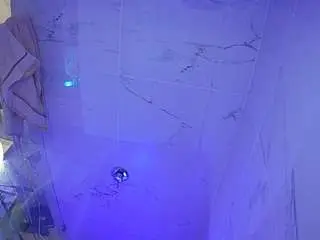 Camsoda Private Sex Chat of voyeurcam-casa-salsa-bathroom-11