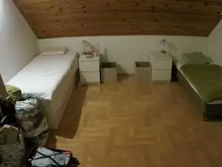 Camsoda Free Porn Cam of voyeurcam-julmodels-greybed-3