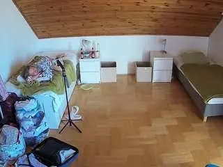 Camsoda Live Sex of voyeurcam-julmodels-greybed-3