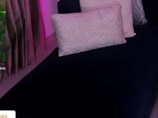 Camsoda Nude Webcam of lenah-smith
