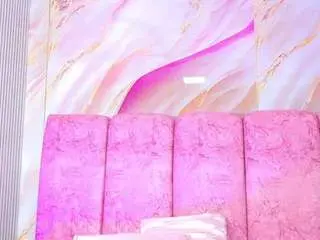 Camsoda Free Live Porn of emmacurvy