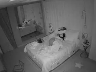 Camsoda Adult Webcams of voyeurcam-casa-salsa-bedroom-2