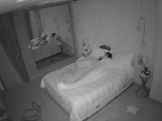 Camsoda Adult Webcams of voyeurcam-casa-salsa-bedroom-2