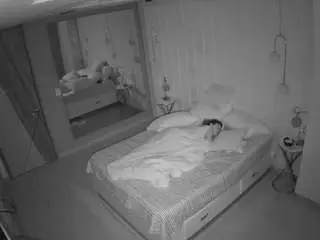 Camsoda Live Sex Cam of voyeurcam-casa-salsa-bedroom-2