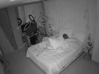 Camsoda Sex Chat of voyeurcam-casa-salsa-bedroom-2