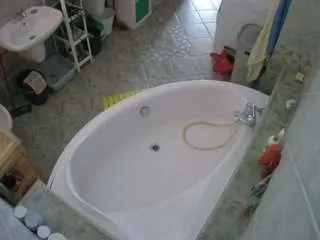 Camsoda Free Live Porn of voyeurcam-julmodels-bath-1st-1