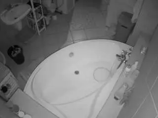 Camsoda Live Porn of voyeurcam-julmodels-bath-1st-1